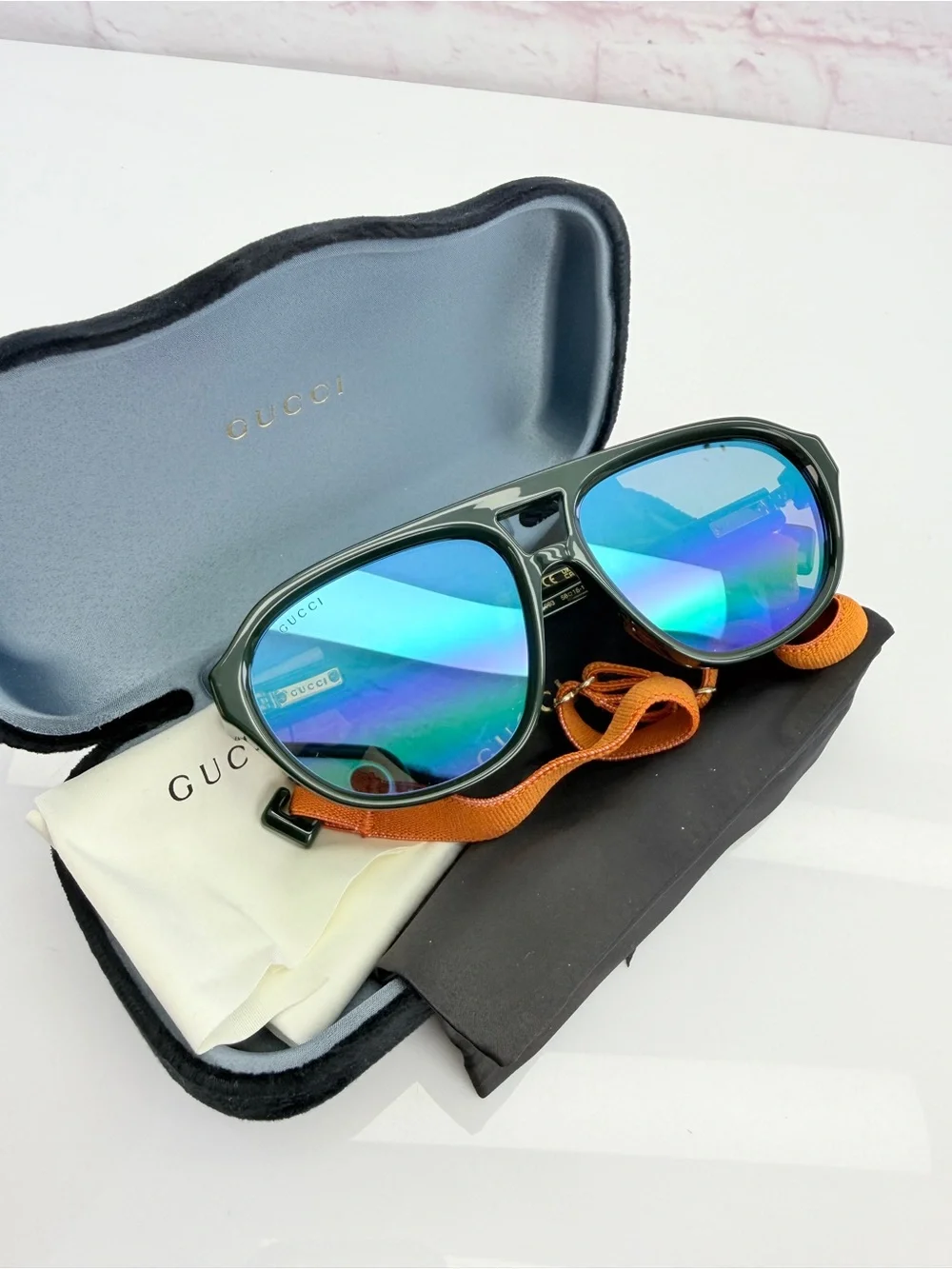 Gucci GG1239S Pilot Men's Sunglasses Green Reflective Lens 58-16-145 Like New